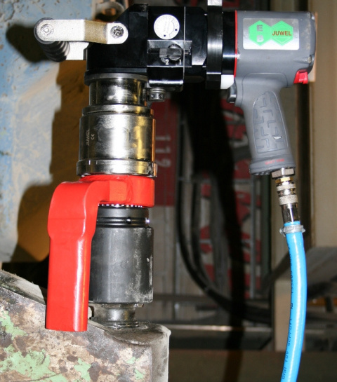 Pneumatic Torque Wrench (Angular) 70-2500 N·m, JUWEL TLW-244 Pneumatic Torque Wrench (Angular) 70-2500 N·m, JUWEL TLW-244